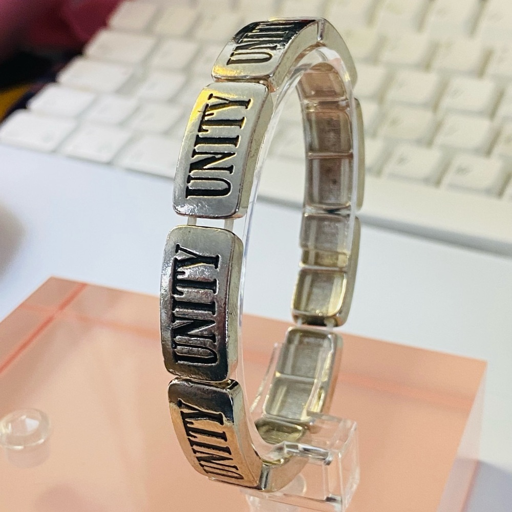 💙4/10$ UNITY bracelet